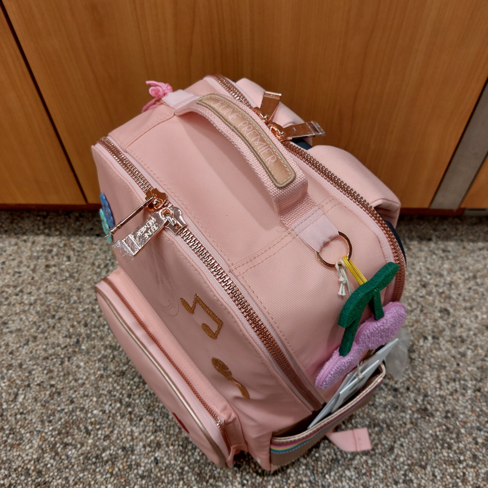 New Bobbie Jeune Premier