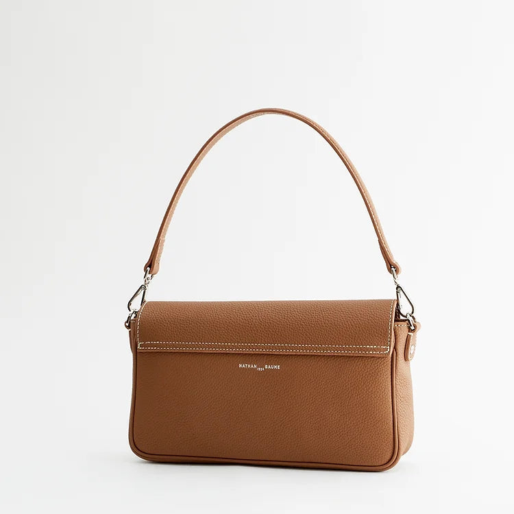 Hiro handtas Nathan-Baume