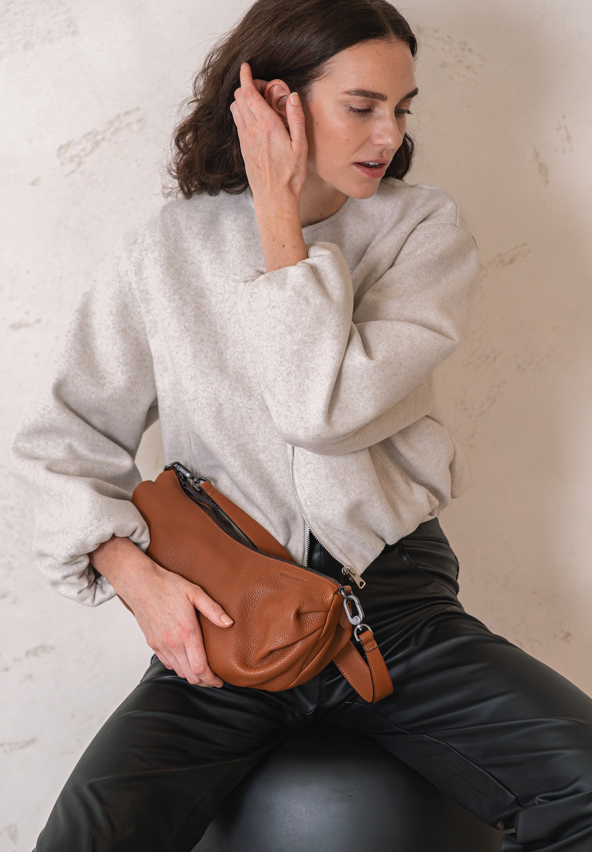 Crossbody Aunts & Uncles Sparkle