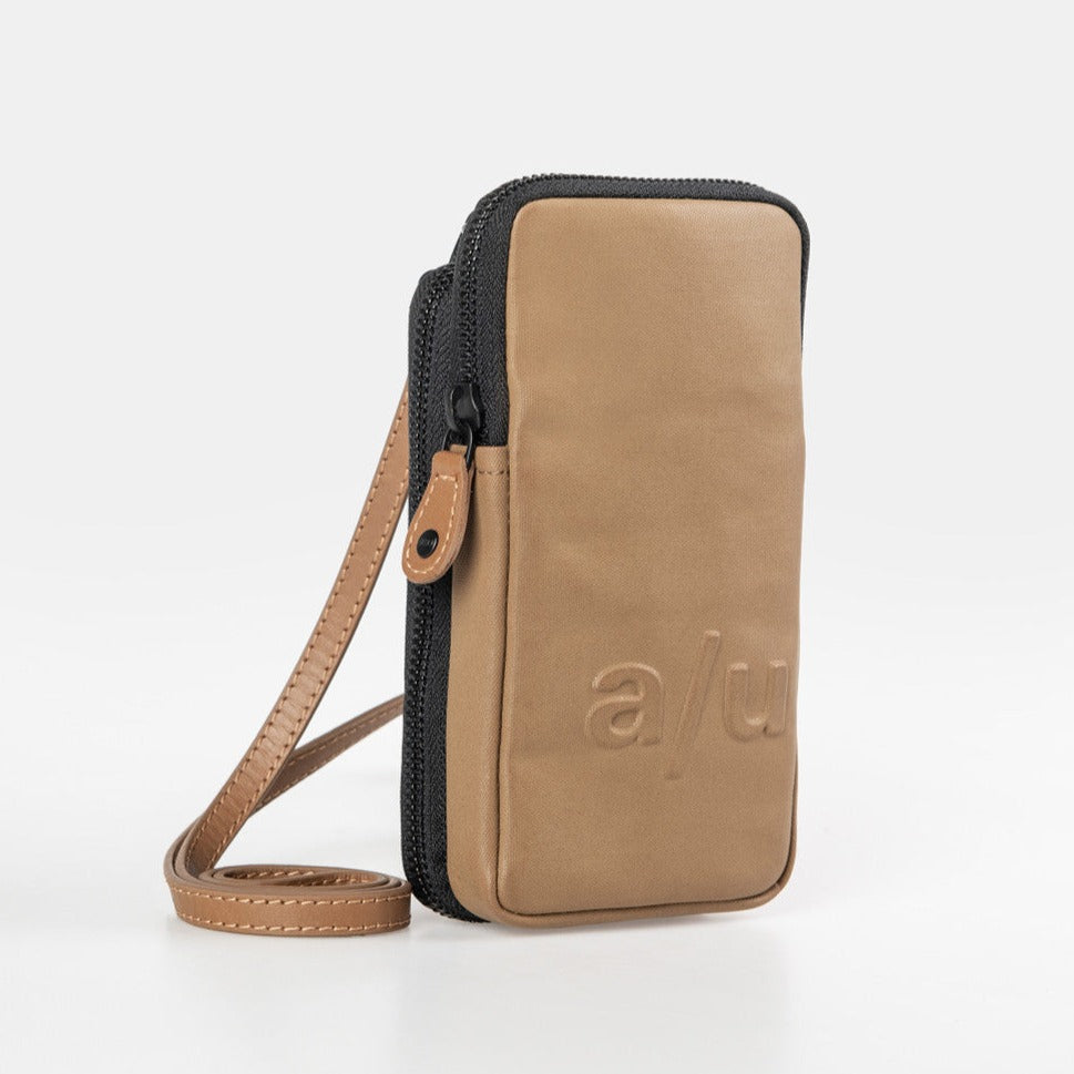 Telefoontasje/phone bag Aunts & Uncles Uji