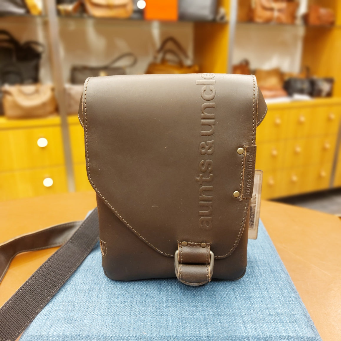 Tas Aunts & Uncles Jade