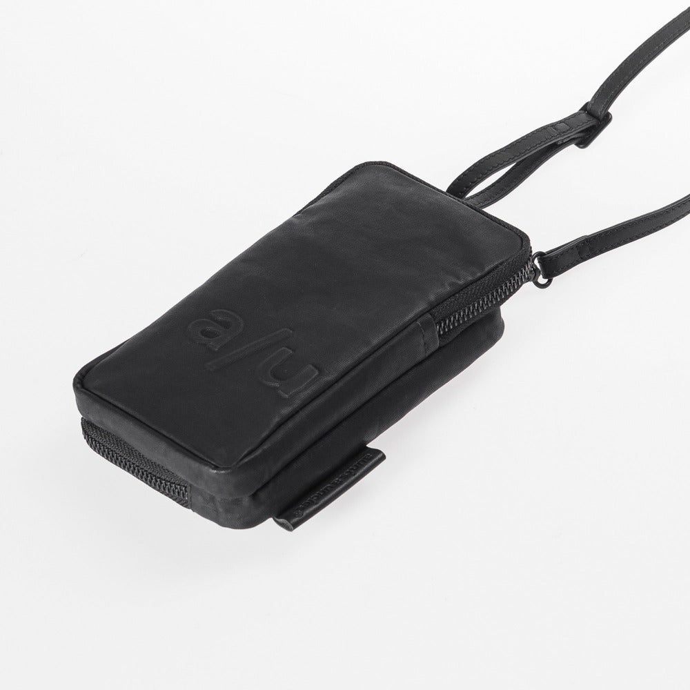 Telefoontasje/phone bag Aunts & Uncles Uji