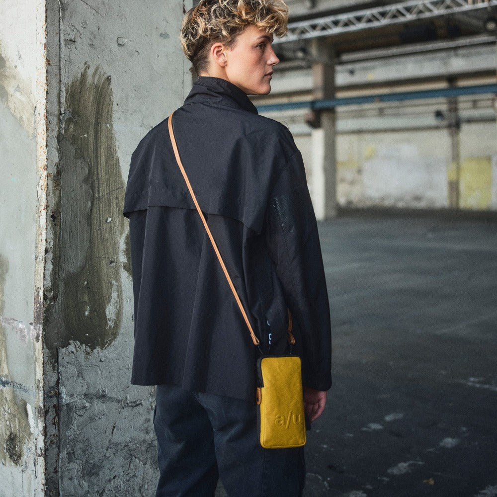 Telefoontasje/phone bag Aunts & Uncles Uji