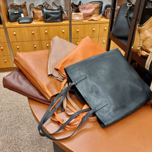Afbeelding in Gallery-weergave laden, Shopper leder
