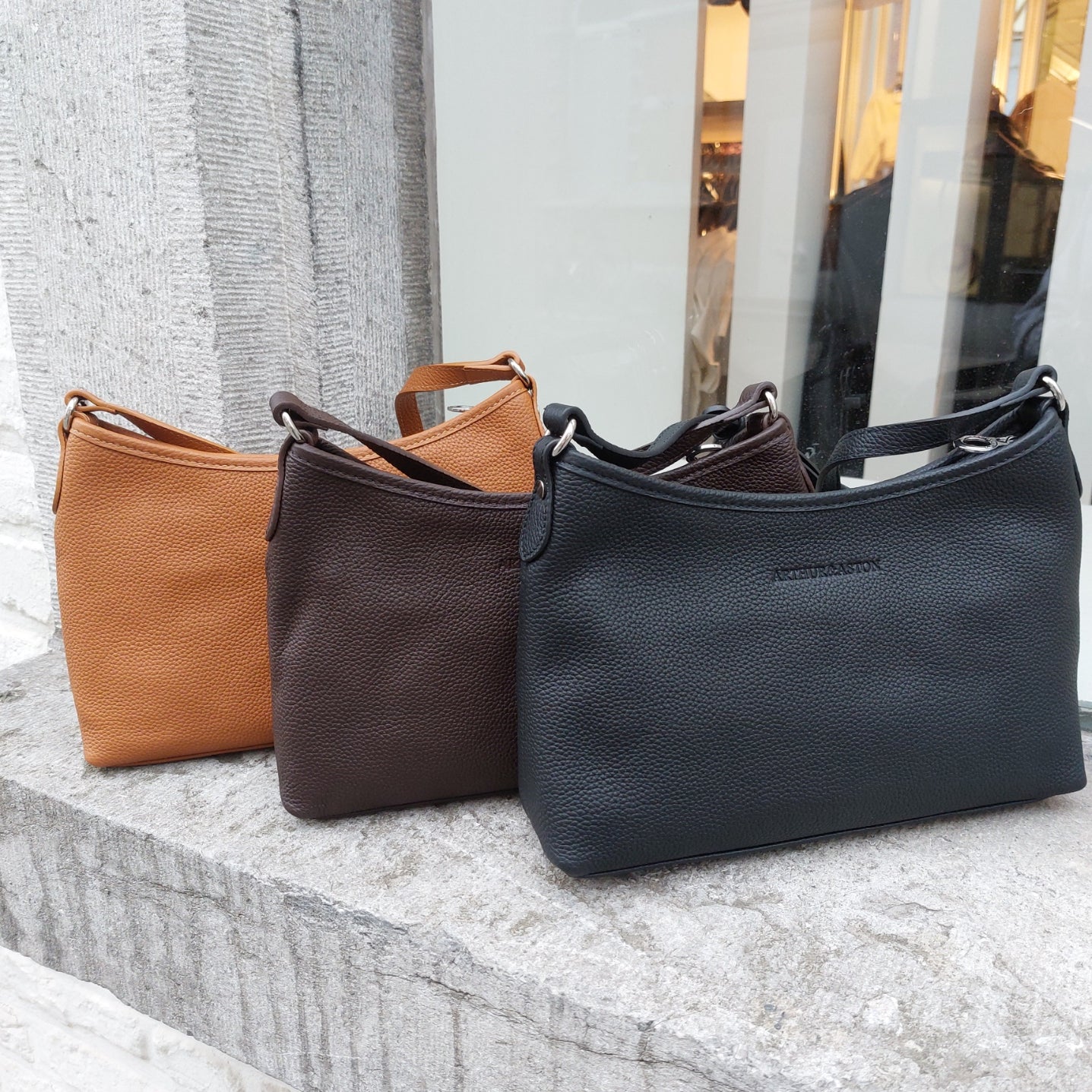 Handtas leder Arthur & Aston