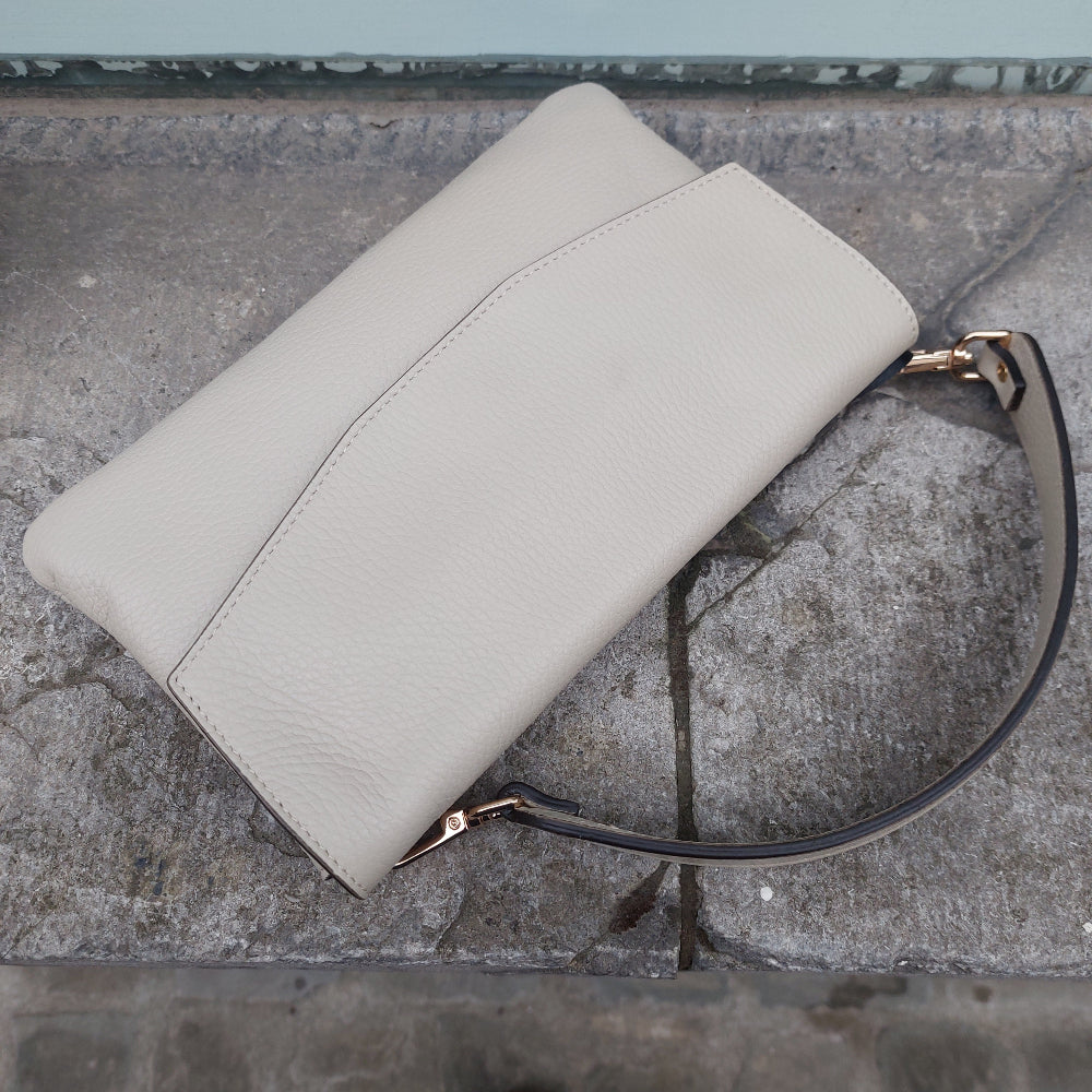 Envelop leder Gianni Notaro