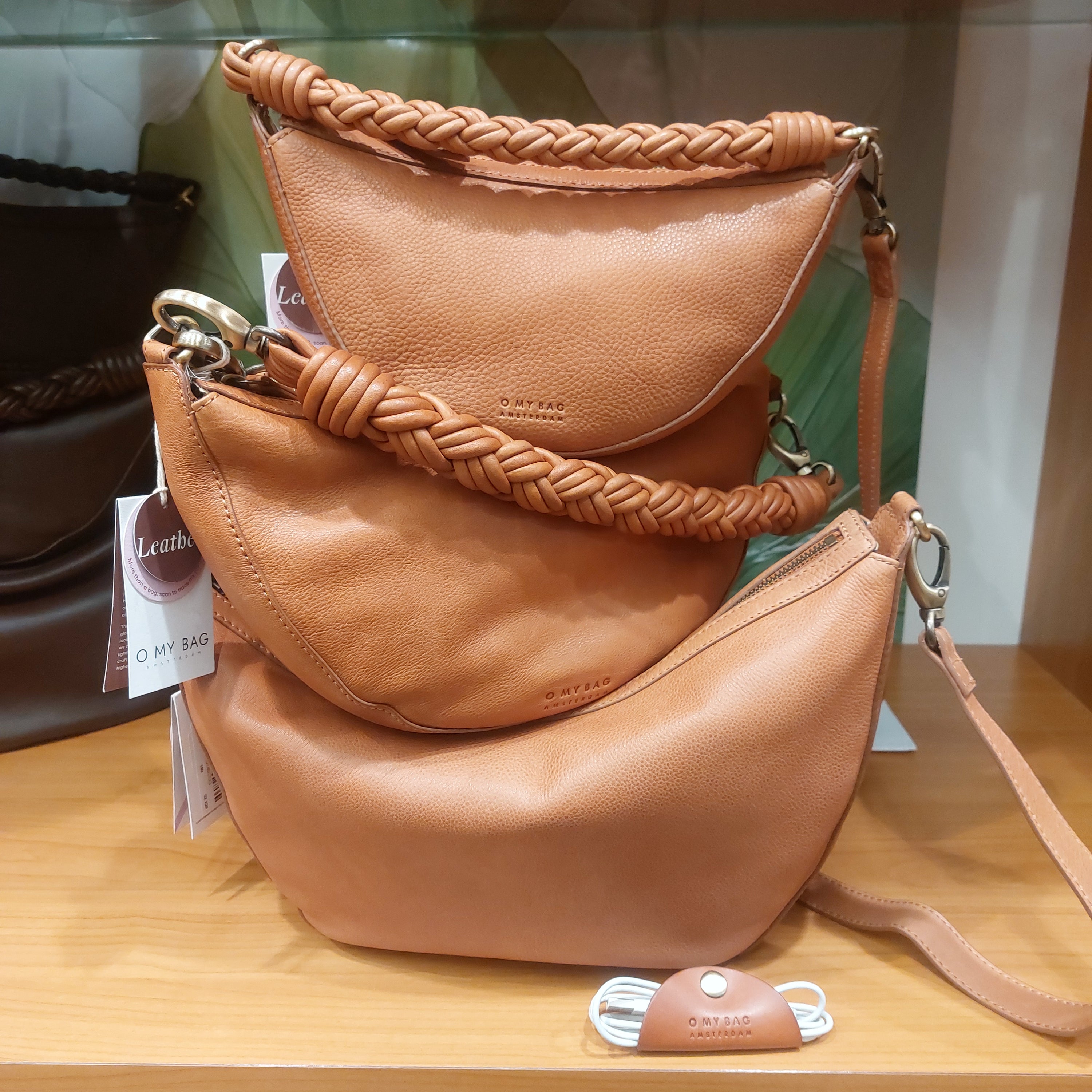 GRATIS lederen snoerorganiser tem 01/03