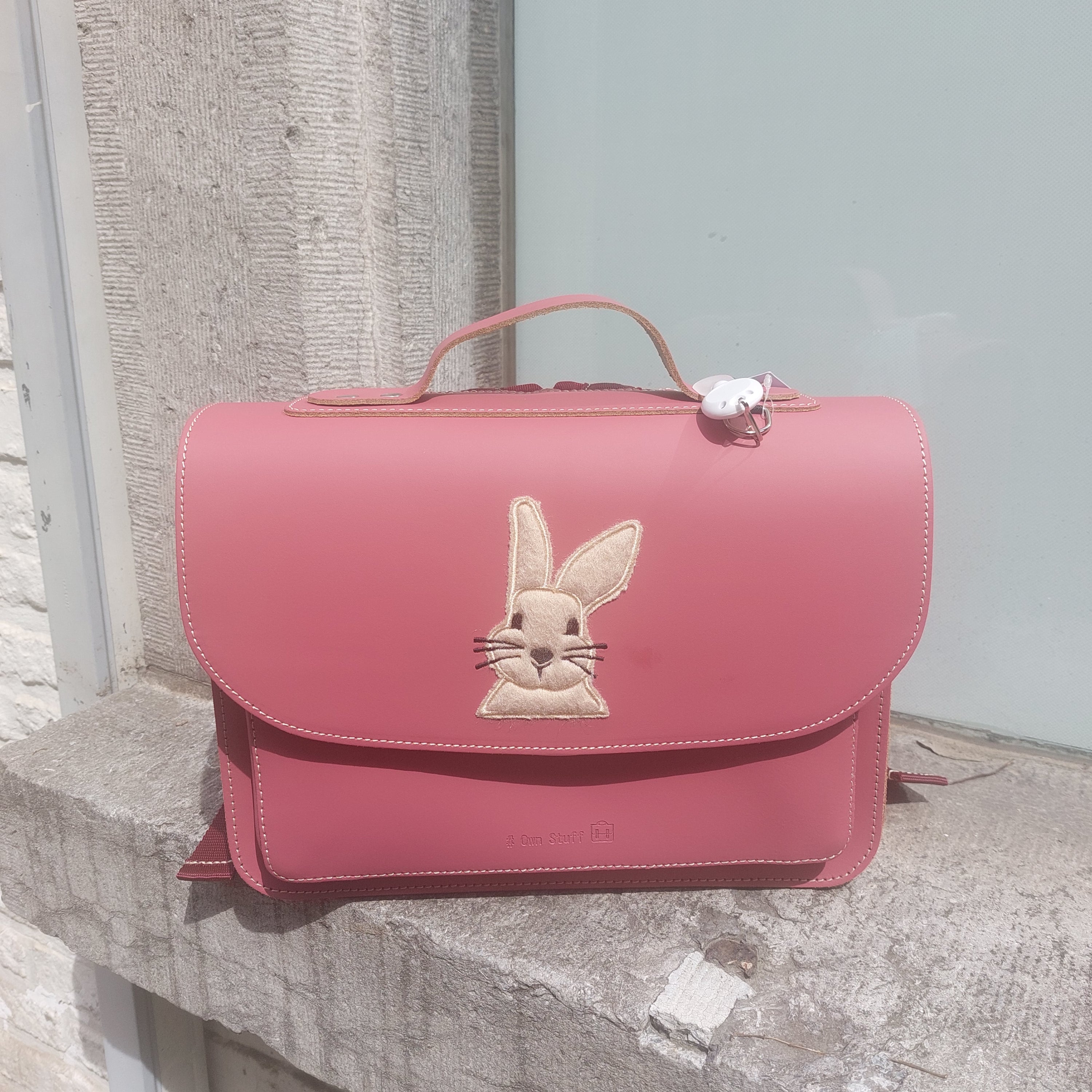 Boekentasje Own Stuff kleuter OS.012 Antiek Pink Rabbit