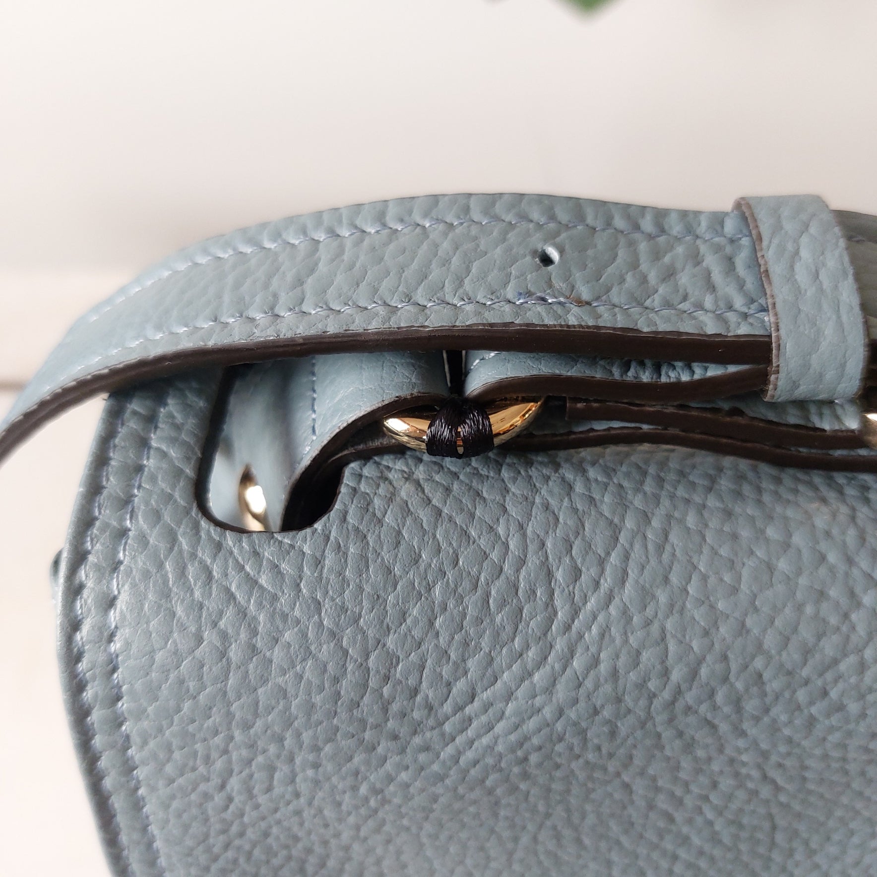 Detail riem handtas leder 435