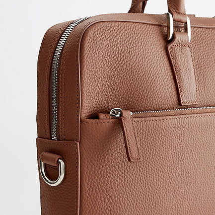Tas leder Nathan