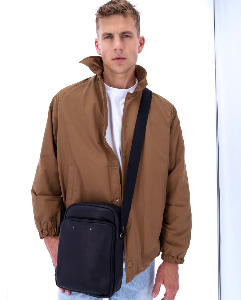 Tas leder