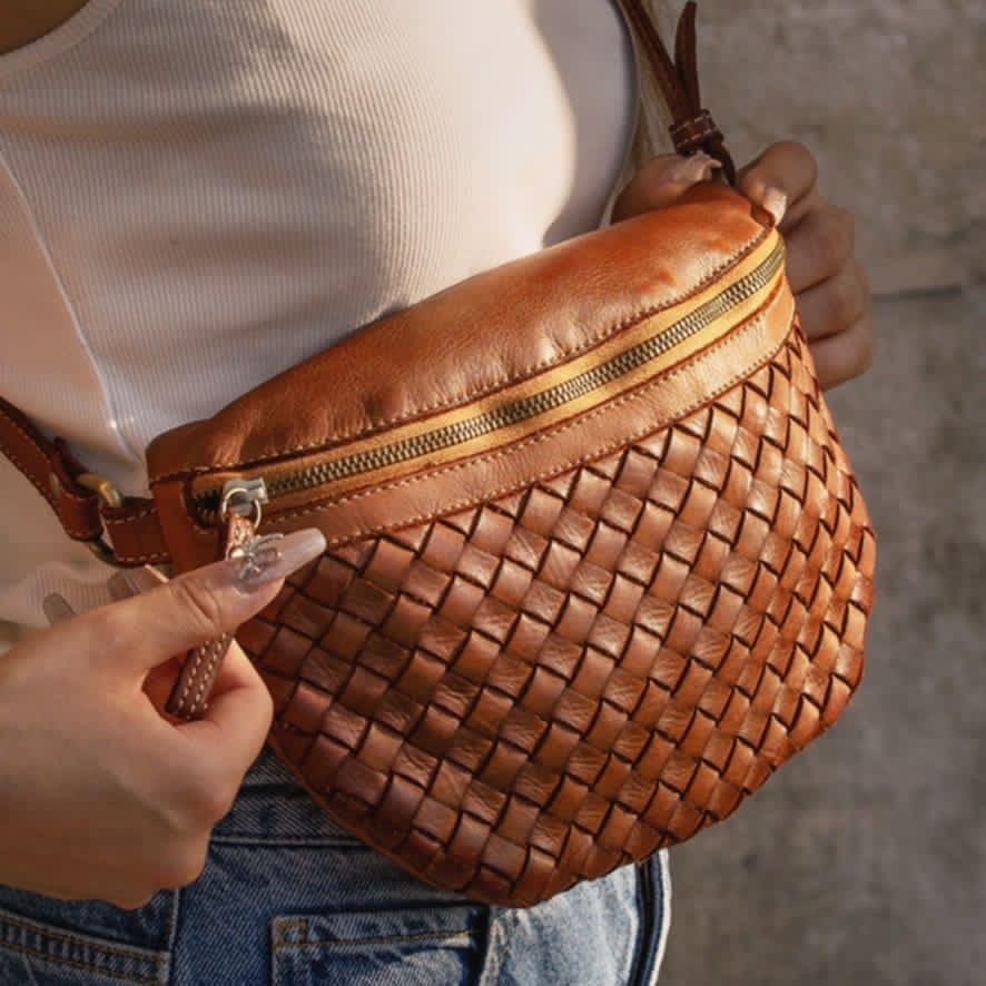 ALBA gevlochten leren crossbody tas voor dames – compact en elegant ontwerp