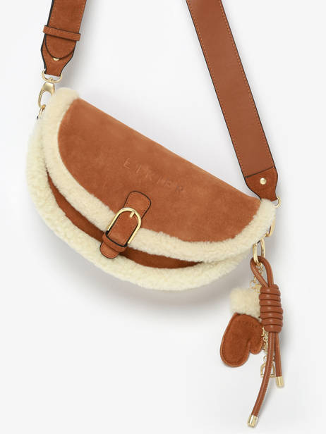 ETRIER ALPIN crossbody tas van suèdeleer met klepsluiting