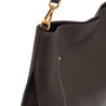 Detail maxi-grain leer en ritssluiting Gianni Chiarini Olga