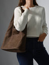 ETRIER CAVALIER NUBUCK L hobo tas in fluweelzacht nubuckleer