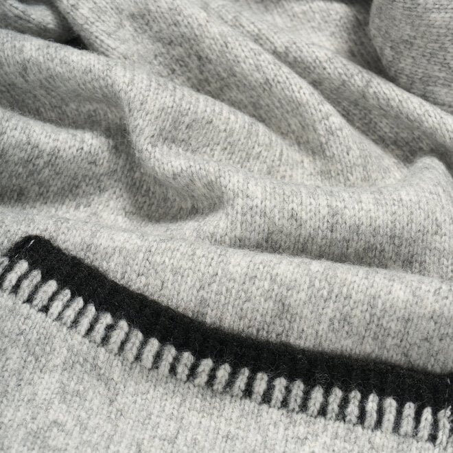 Gebreide sjaal grijs