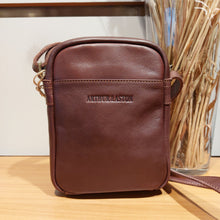 Afbeelding in Gallery-weergave laden, Tas klein A &amp; A Adam 2218-04
