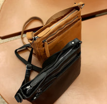 Afbeelding in Gallery-weergave laden, Handtas The Chesterfield Brand Mumbai
