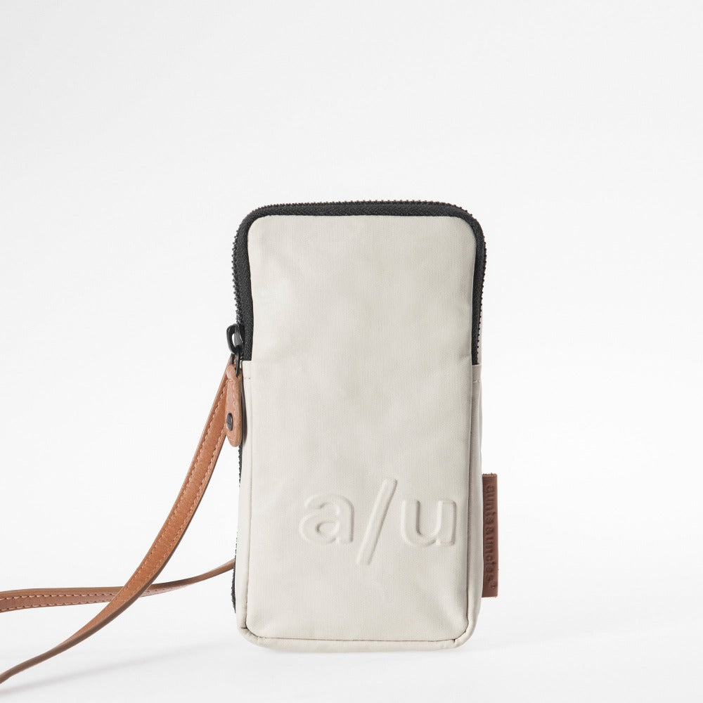 Telefoontasje/phone bag Aunts & Uncles Uji