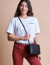 Afbeelding in Gallery-weergave laden, Handtas O My Bag Bee&#39;s box bag
