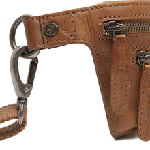 Afbeelding in Gallery-weergave laden, The Chesterfield Brand Toronto
